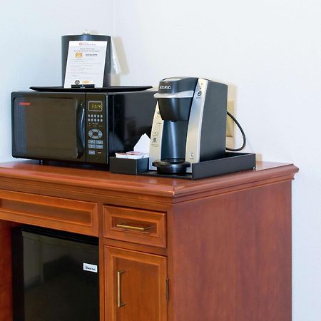 Hilton Garden Inn Charlotte North Bagian luar foto
