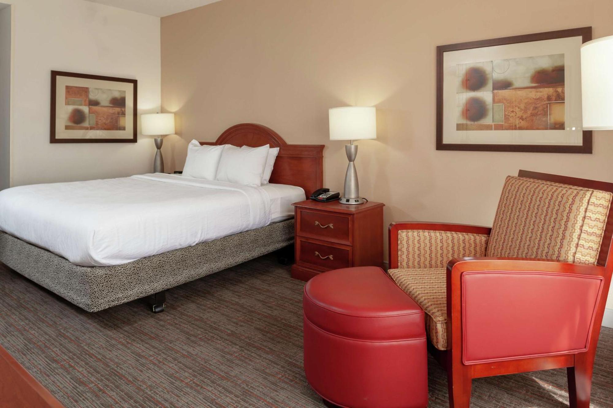 Hilton Garden Inn Charlotte North Bagian luar foto