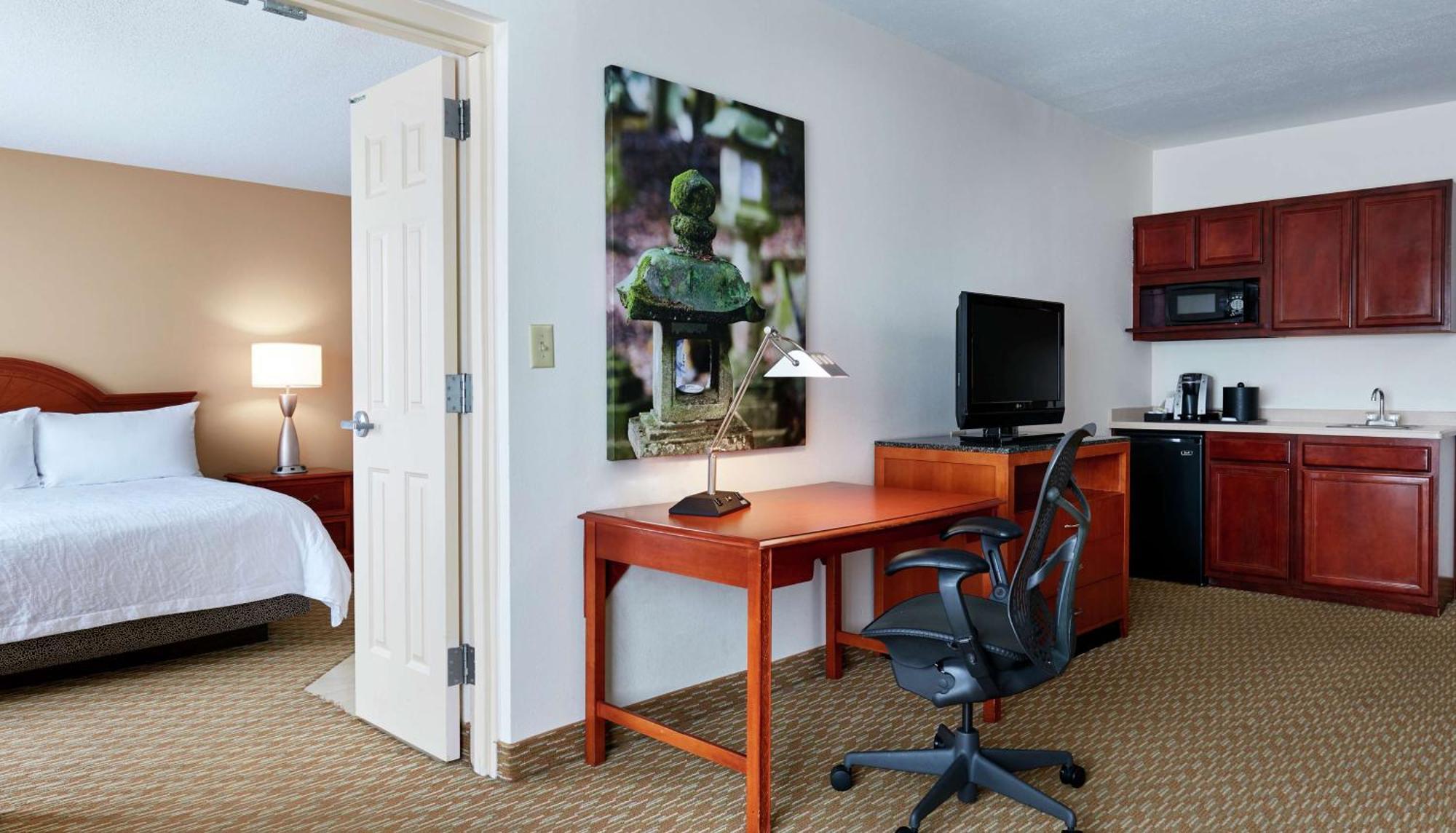 Hilton Garden Inn Charlotte North Bagian luar foto