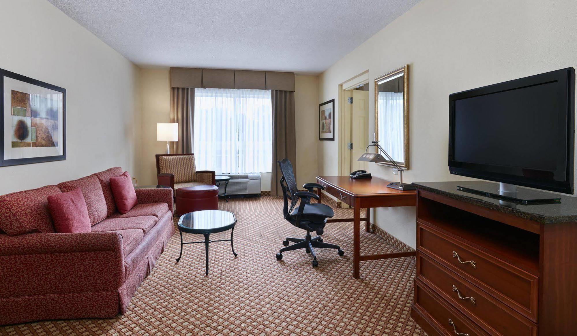 Hilton Garden Inn Charlotte North Bagian luar foto